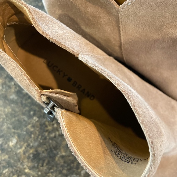 Lucky Brand Tan Booties - Size 10 - Picture 4 of 7